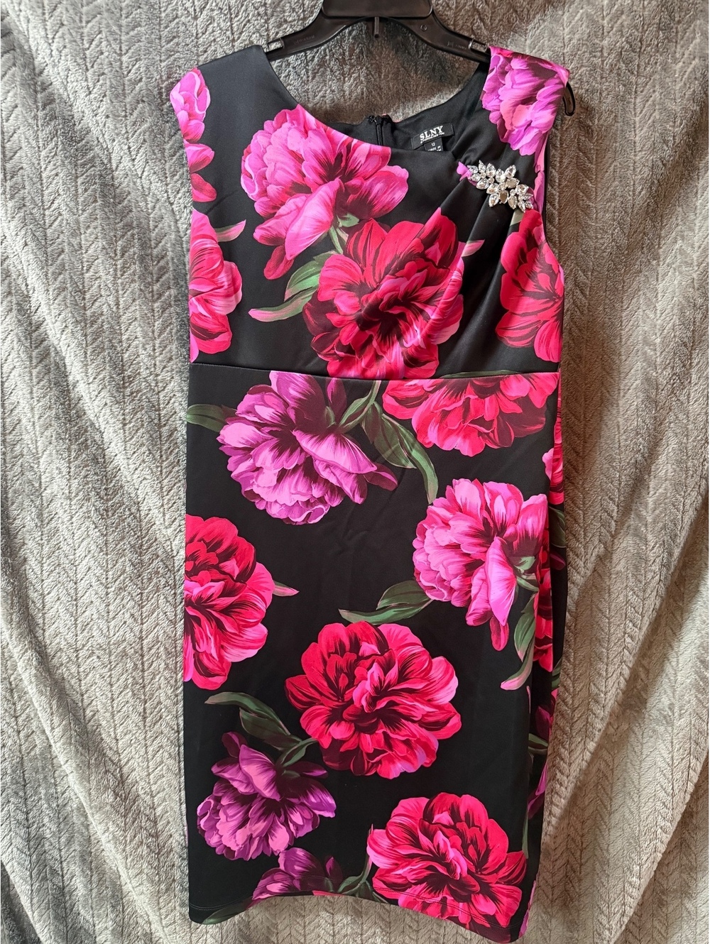 SLNY Floral Sleeveless Sheath Dress with Rhinestone Detail Size 12
